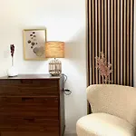 דירה Cosy, Spacious, And *