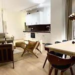 דירה Cosy, Spacious, And *