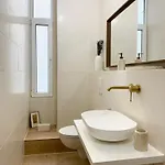 Cosy, Spacious, And * برلين