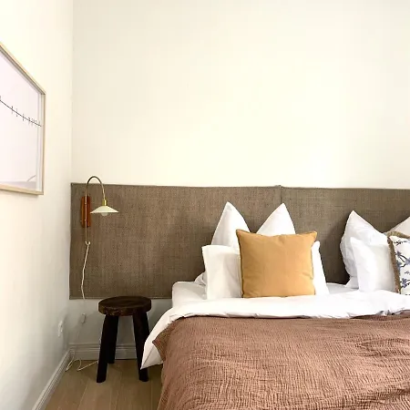 Cosy, Spacious, And Apartment