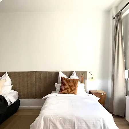 Cosy, Spacious, And Apartment