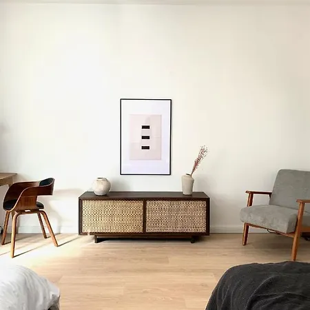 Apartment Cosy, Spacious, And