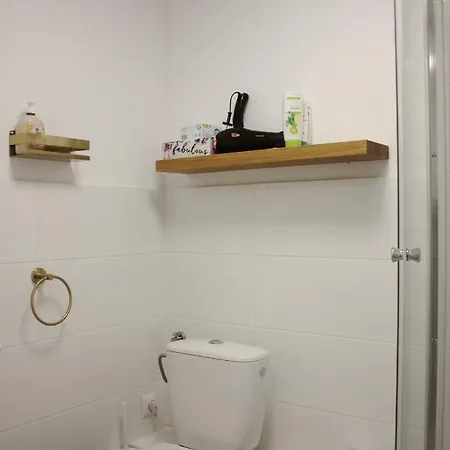 Cosy, Spacious, And Apartment