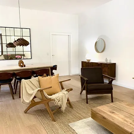Apartment Cosy, Spacious, And Berlin