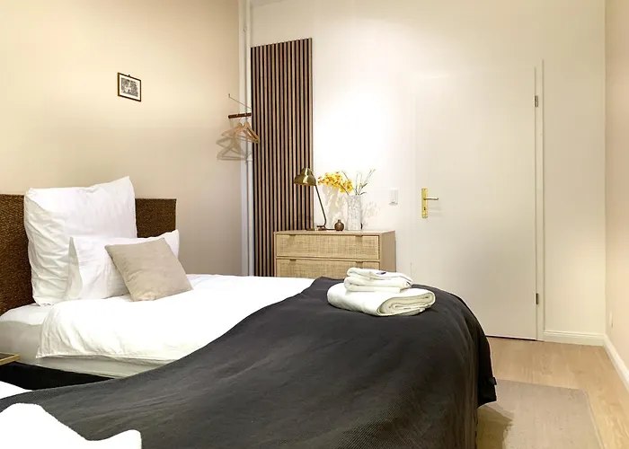 아파트 Cosy, Spacious, And 베를린