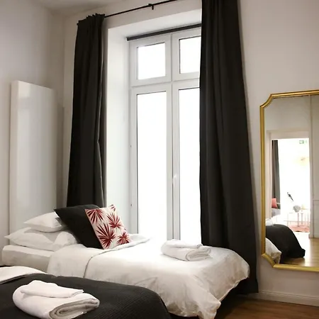 Cosy, Spacious, And Lejlighed Berlin