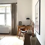 아파트 Cosy, Spacious, And *