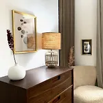아파트 Cosy, Spacious, And 베를린